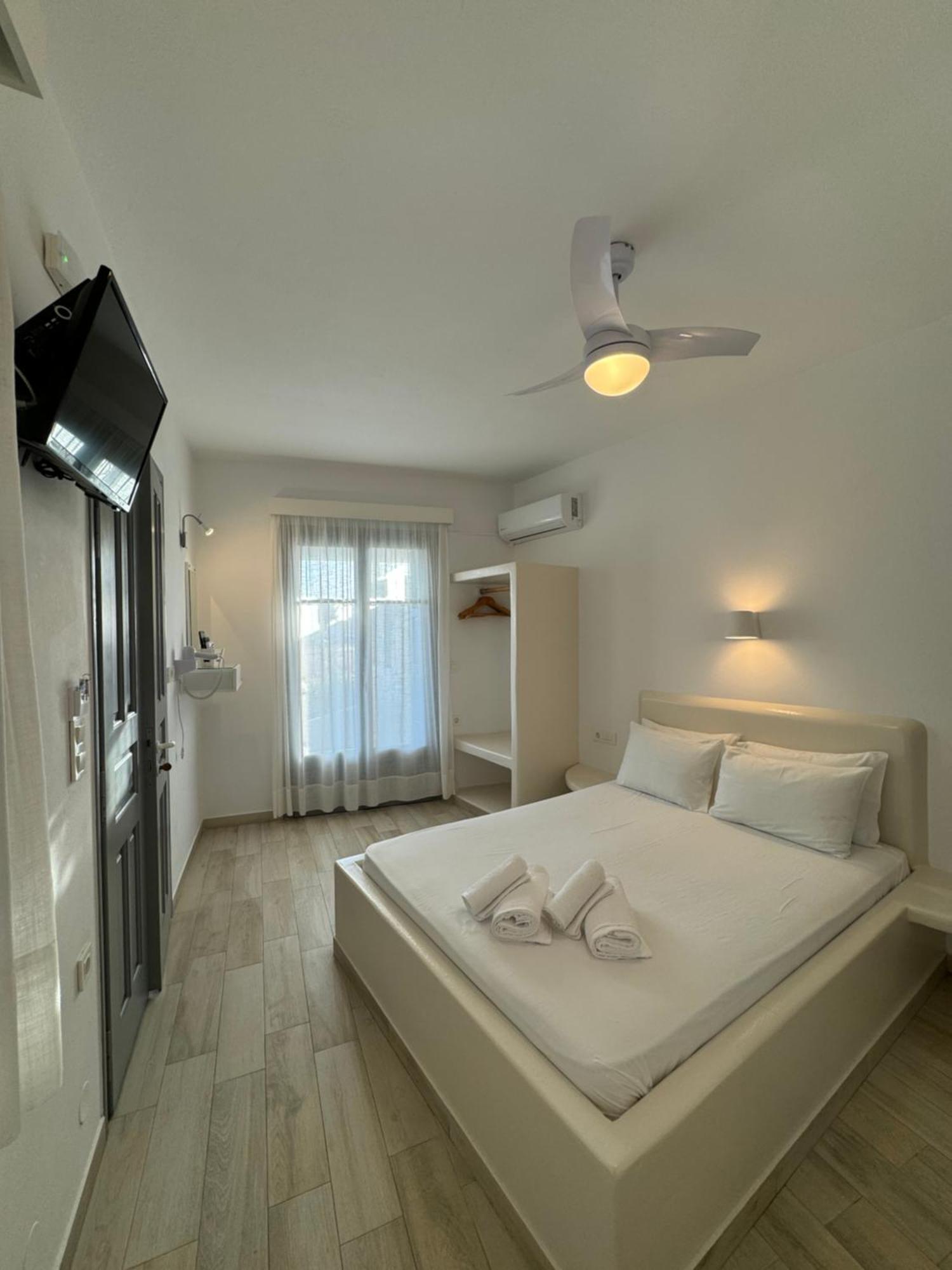 Appartement Annarita à Adámas Chambre photo